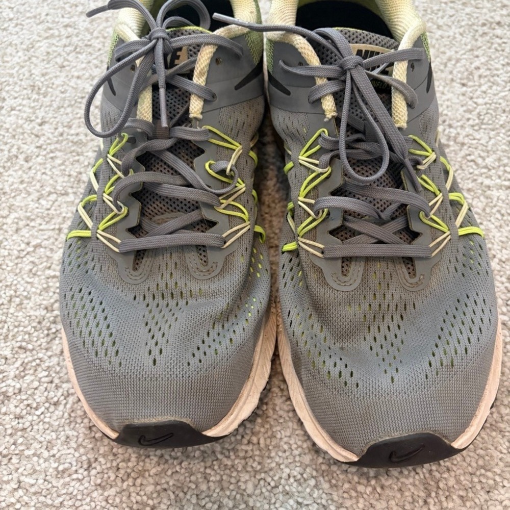 Nike Zoom Winflo 3 Mens Running Shoes Dark Grey Volt 831561-004 Size 10.5 - Picture 7 of 12